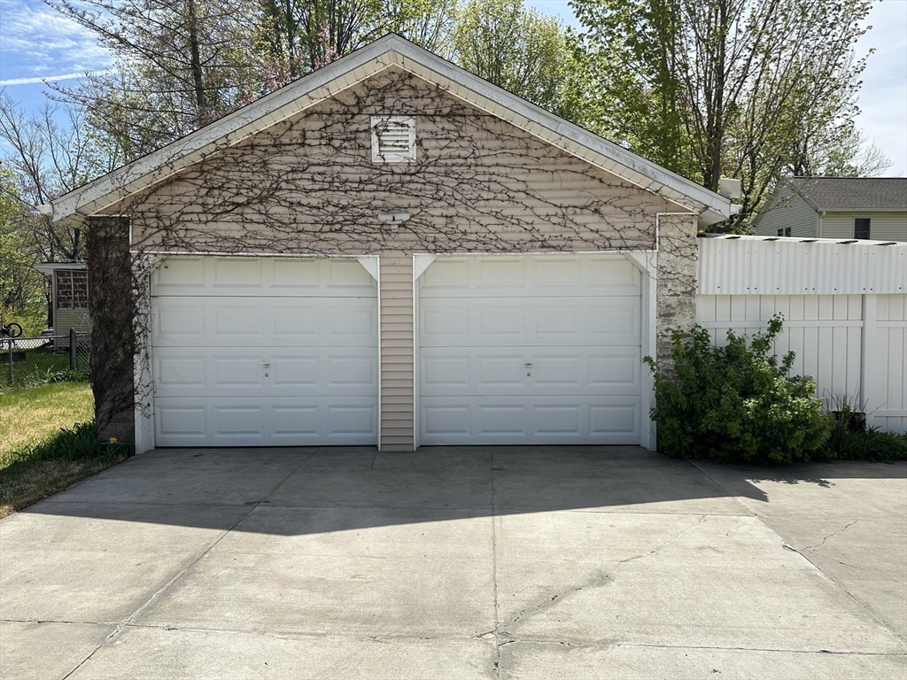 133 Hampden Street, West Springfield, MA Photo #12