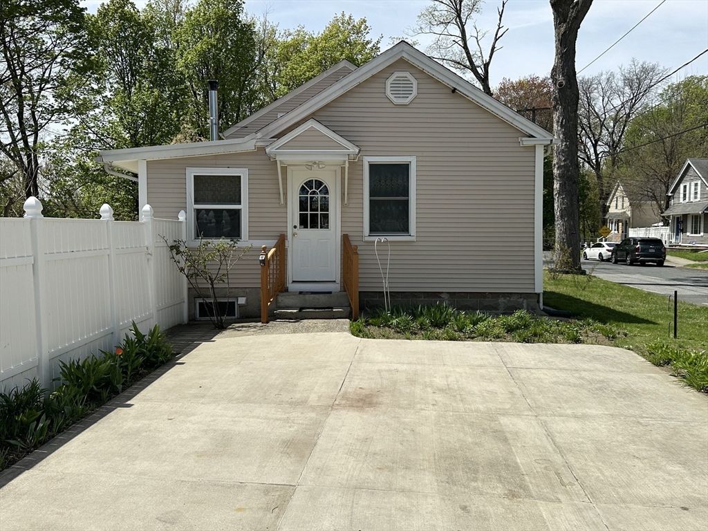 133 Hampden Street, West Springfield, MA Photo #13