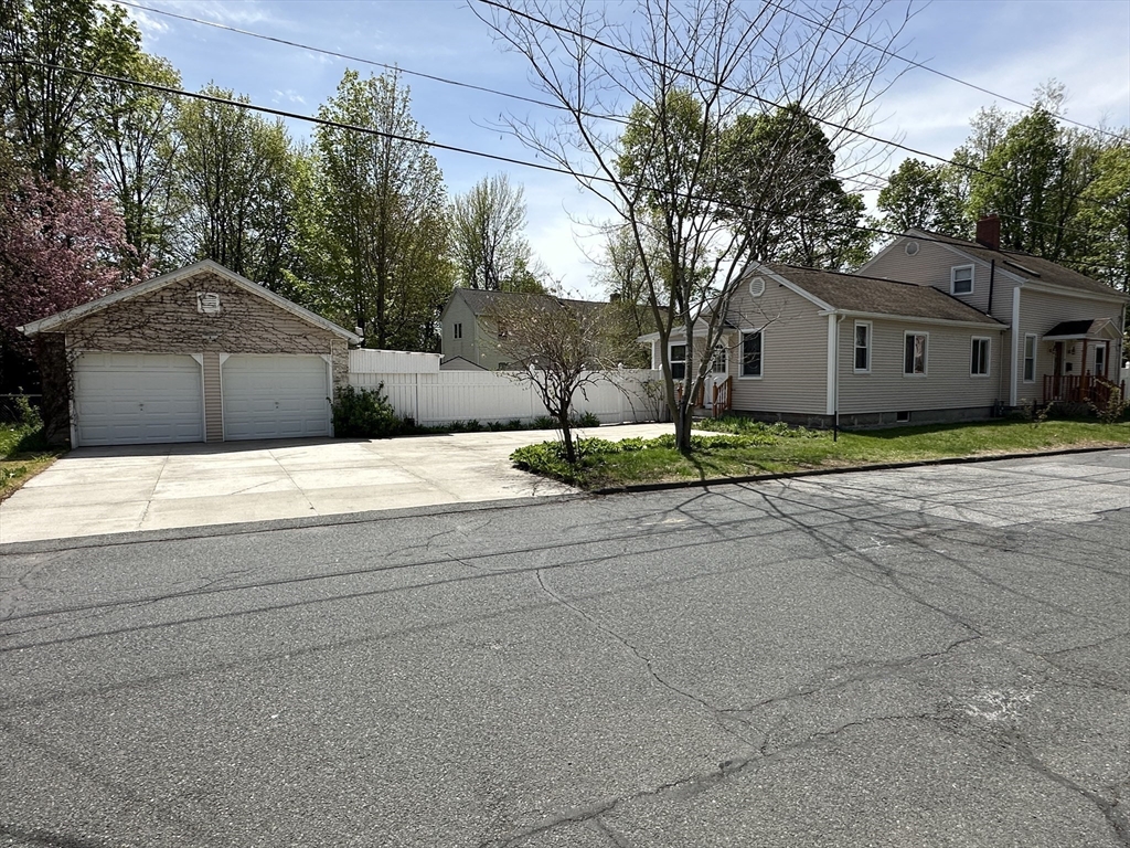 133 Hampden Street, West Springfield, MA Photo #2
