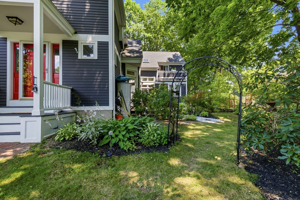 2 Coombs Cir #1, Newburyport, MA Photo #39