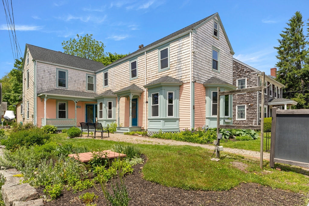 7 Main St