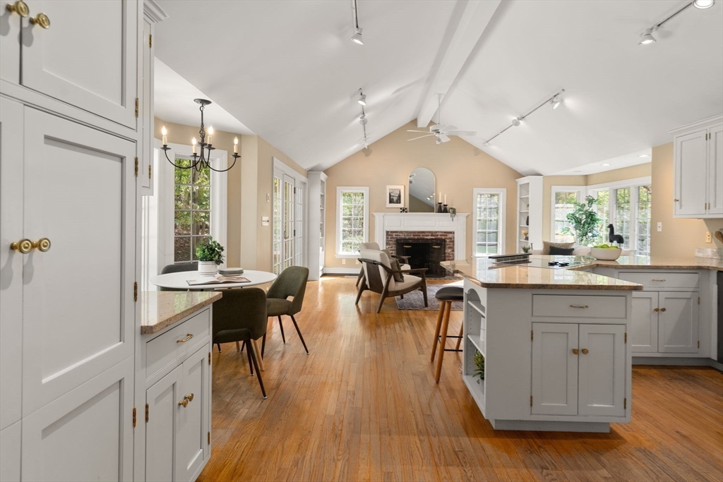 25 Moore Rd, Wayland, MA Photo #14
