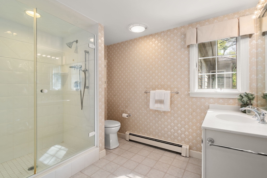 25 Moore Rd, Wayland, MA Photo #18
