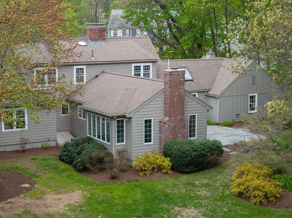 25 Moore Rd, Wayland, MA Photo #2