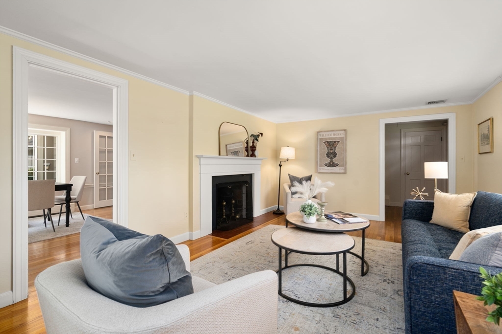 25 Moore Rd, Wayland, MA Photo #13