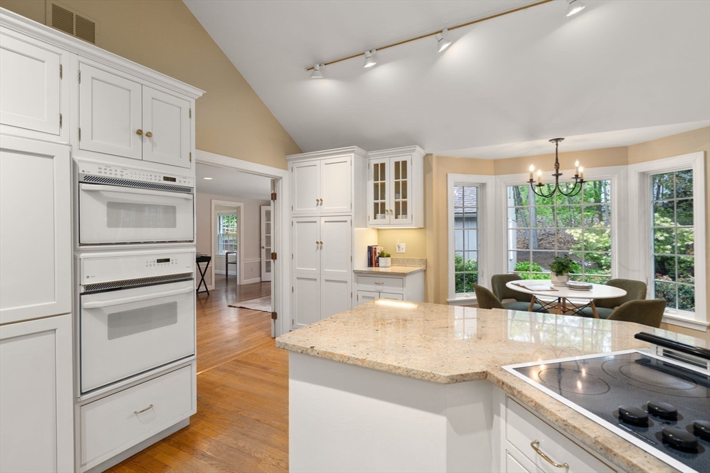 25 Moore Rd, Wayland, MA Photo #8