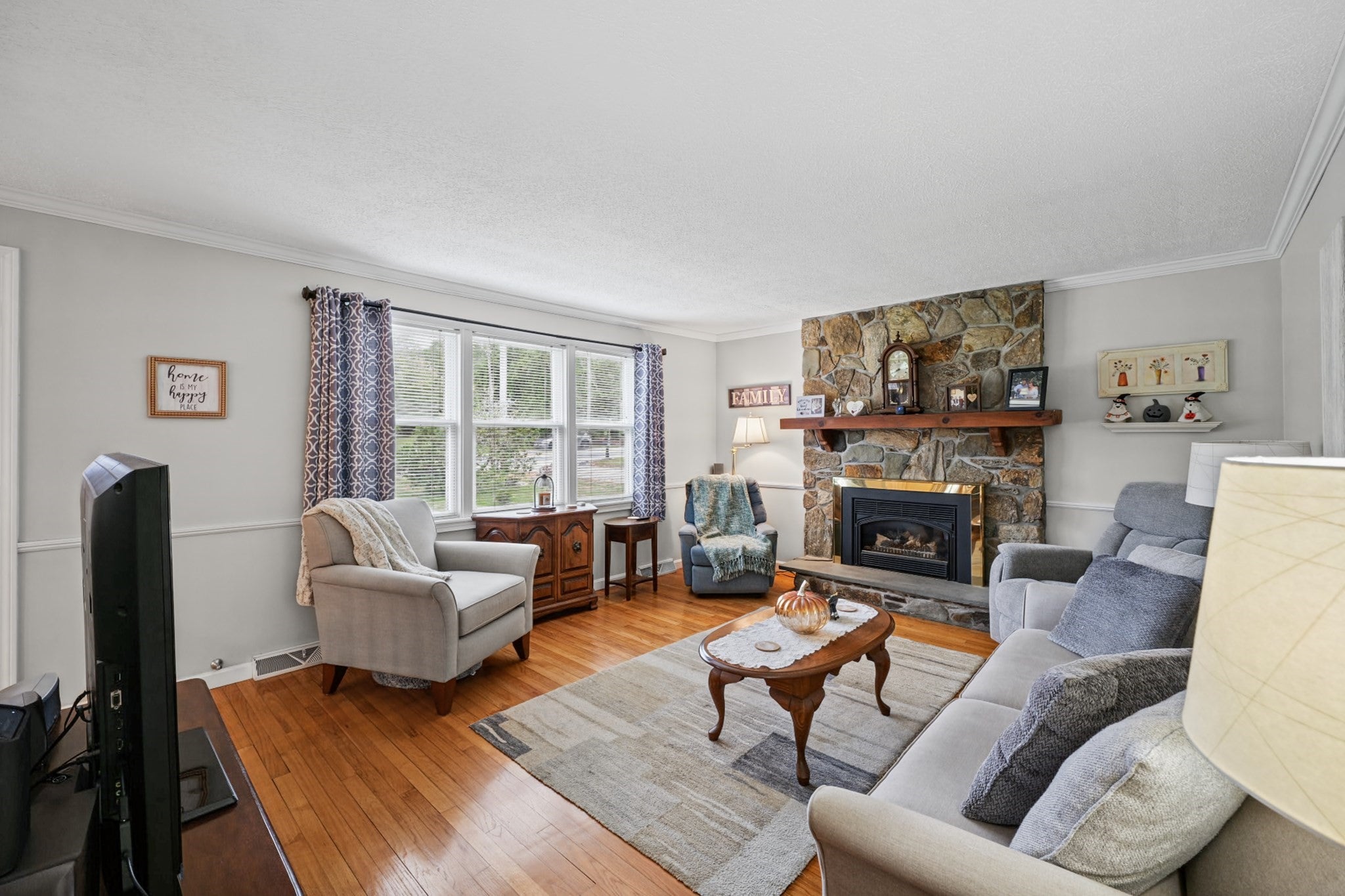 420 Crandall Road, Tiverton, RI, 420 Crandall Road, Tiverton, RI Photo #9