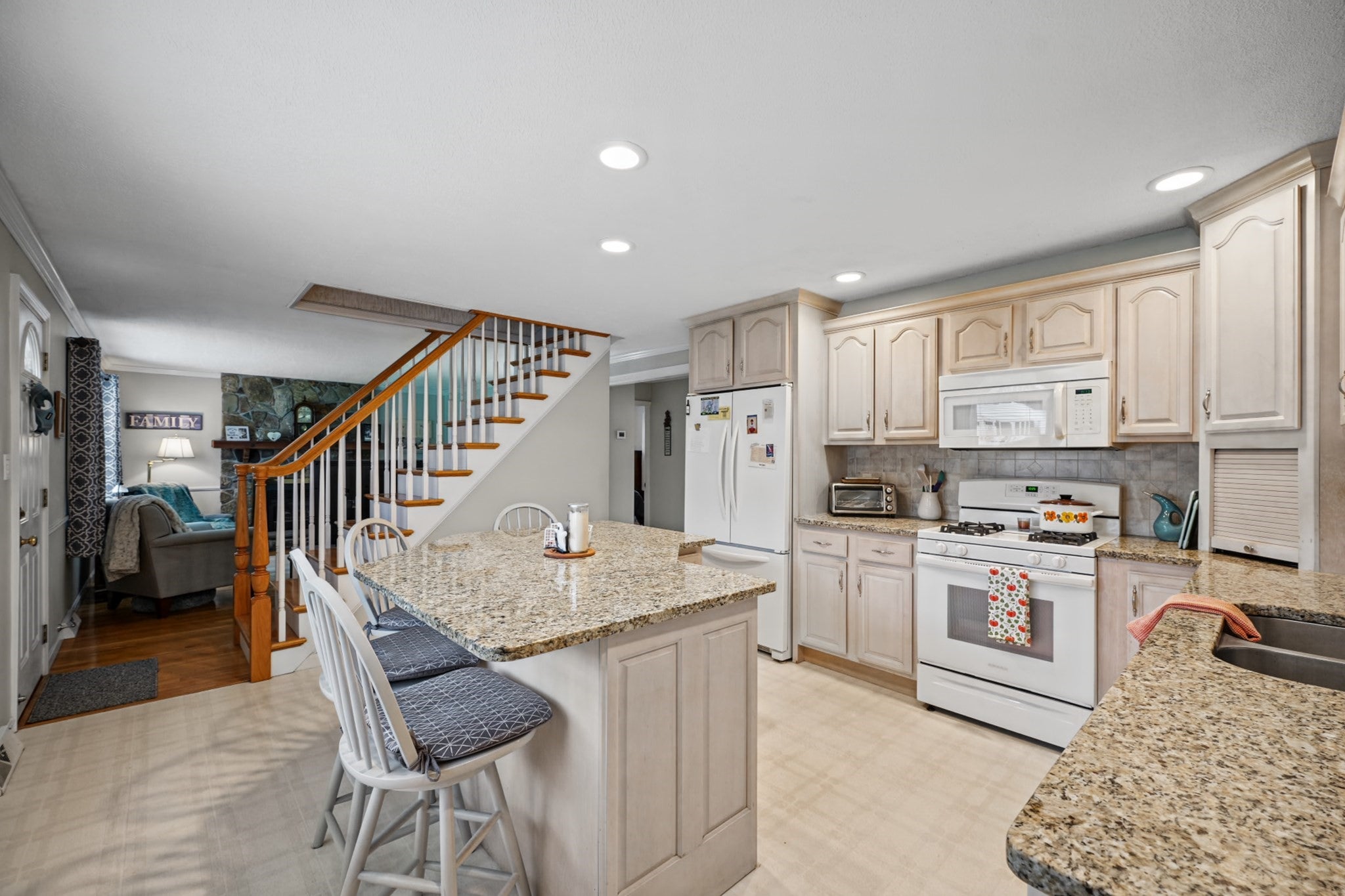 420 Crandall Road, Tiverton, RI, 420 Crandall Road, Tiverton, RI Photo #7