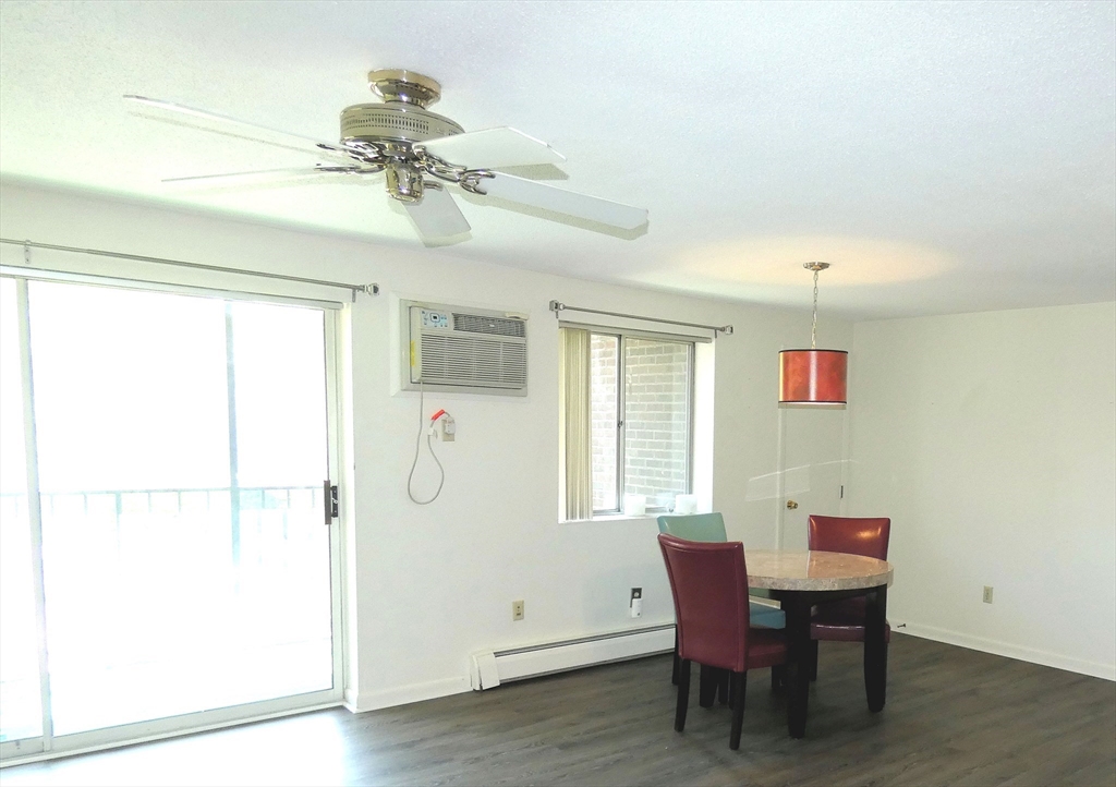 68 Main St 44C
