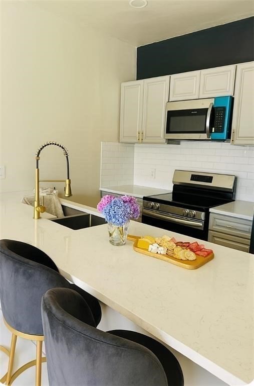 458-460 Smithfield Ave