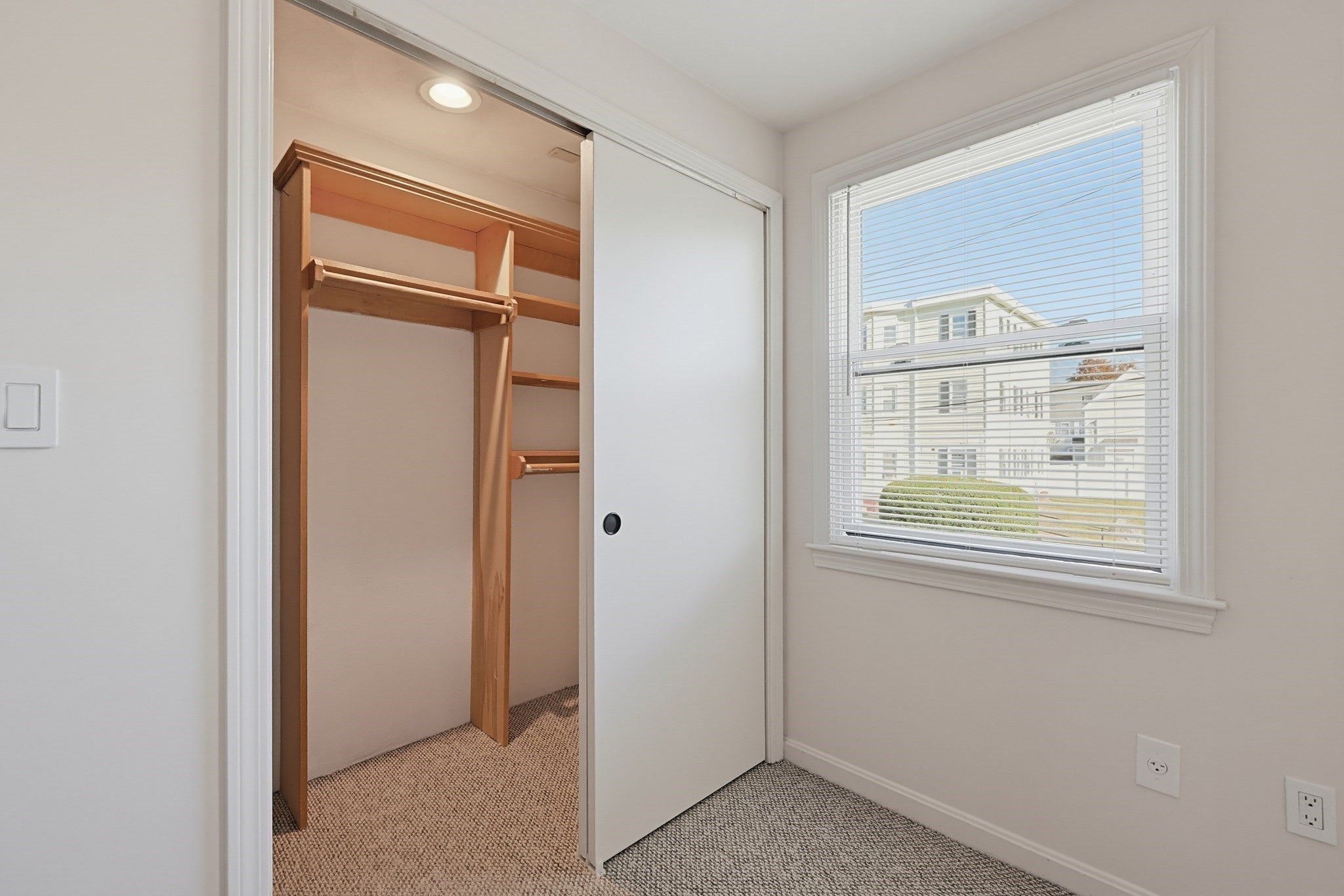 4 Henshaw Ave #4, Attleboro, MA Photo #35