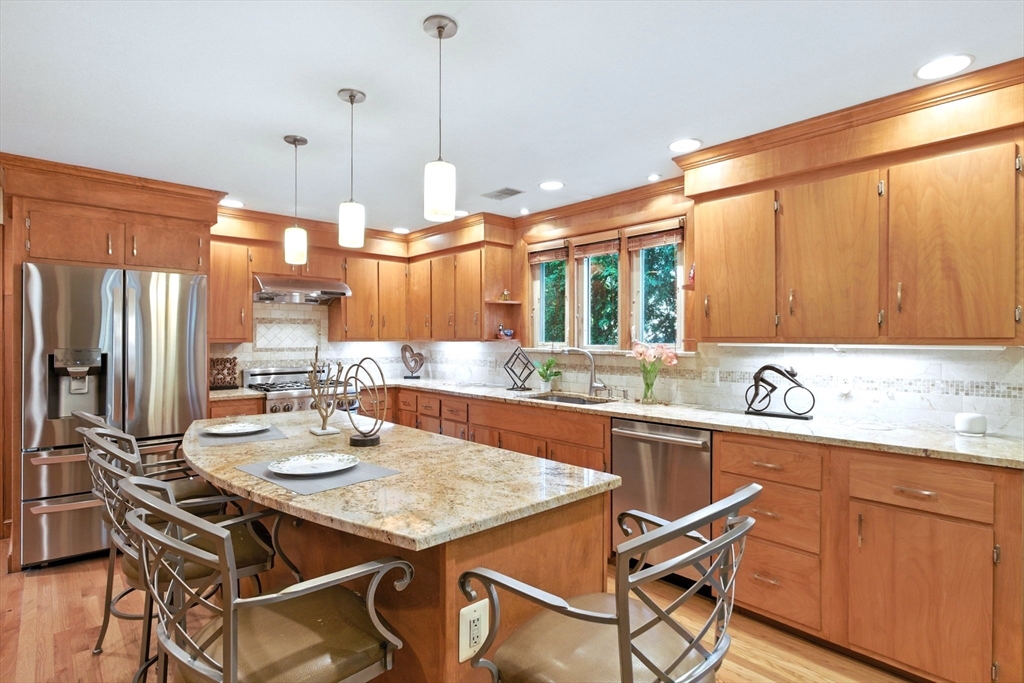 14 Harrington Ave