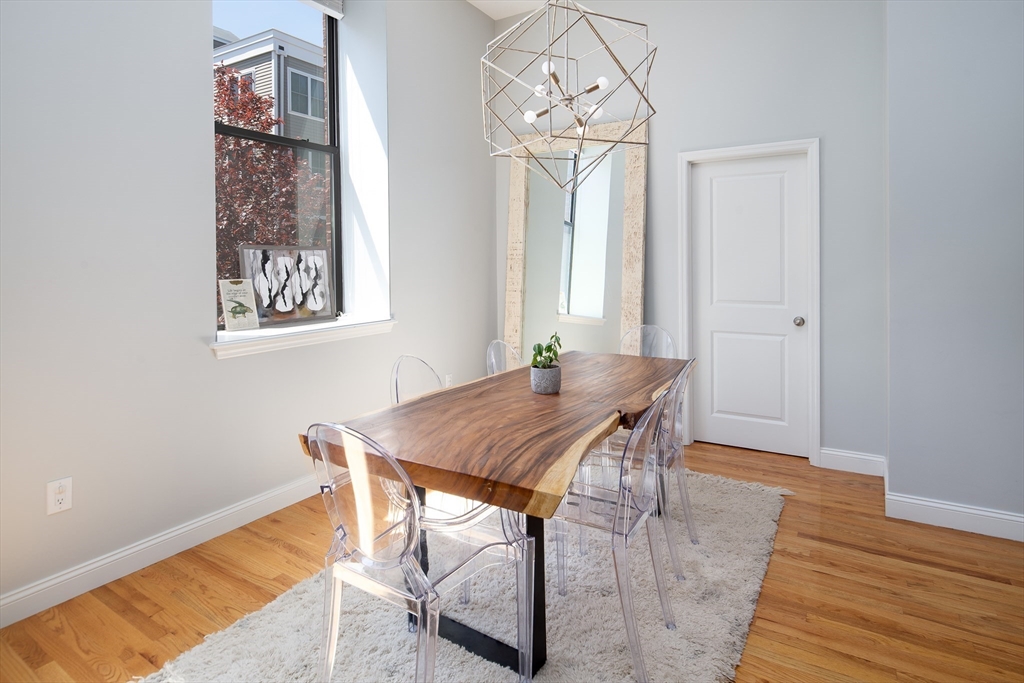 11 Wyman St 2B