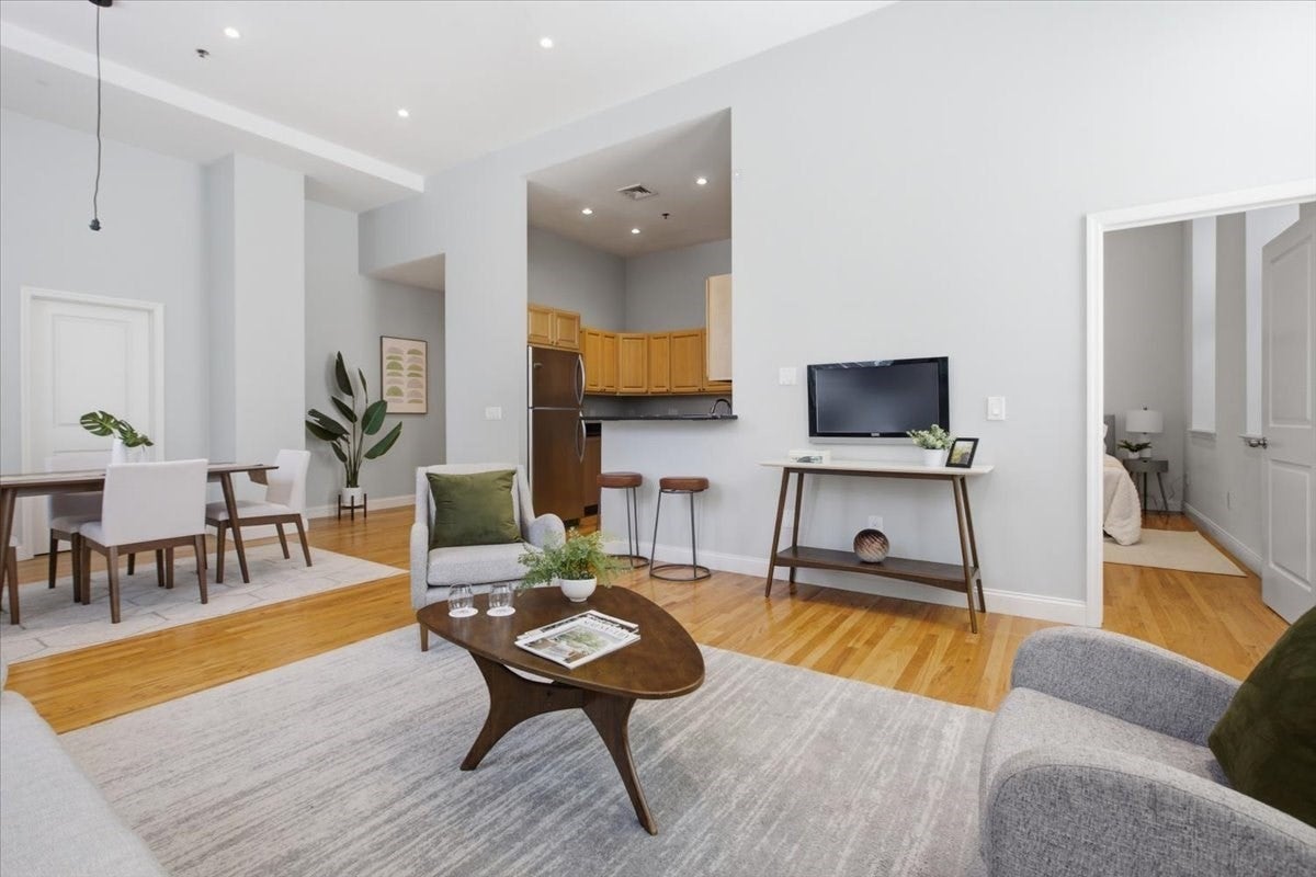 11 Wyman St 2B, Boston MA 02130