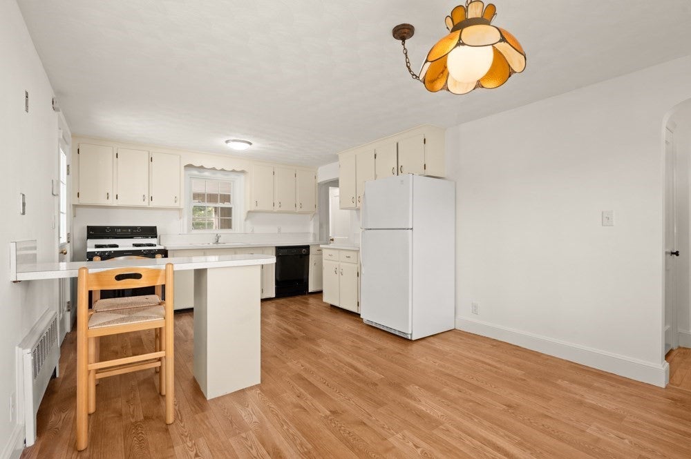 33 Wilson Rd, Stoneham, MA, 33 Wilson Rd, Stoneham, MA Photo #5