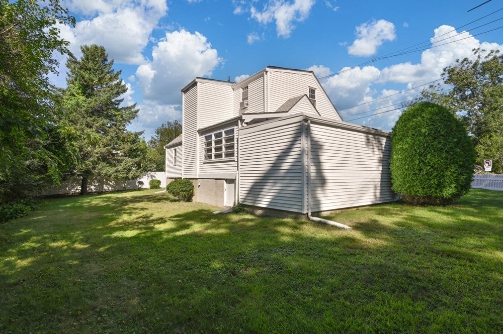 33 Wilson Rd, Stoneham, MA, 33 Wilson Rd, Stoneham, MA Photo #32