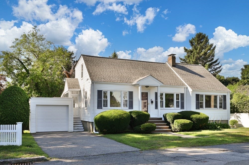 33 Wilson Rd, Stoneham, MA, 33 Wilson Rd, Stoneham, MA Photo #2