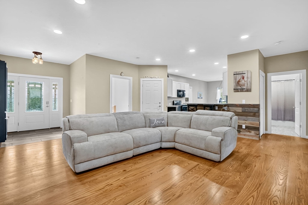 96 Stafford Hollow Rd