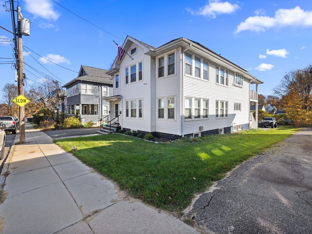11 Hillview Ave
