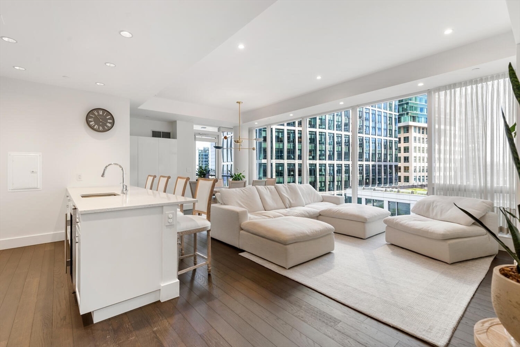 22 Liberty Dr 9H