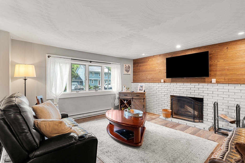 58 Beach St