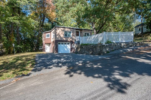 Photo of 32 Tyson Rd, Worcester, MA 01606 (MLS # 73589639)
