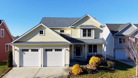 Photo of 17 Carousel Ter, Dartmouth, MA 02747 (MLS # 73463488)