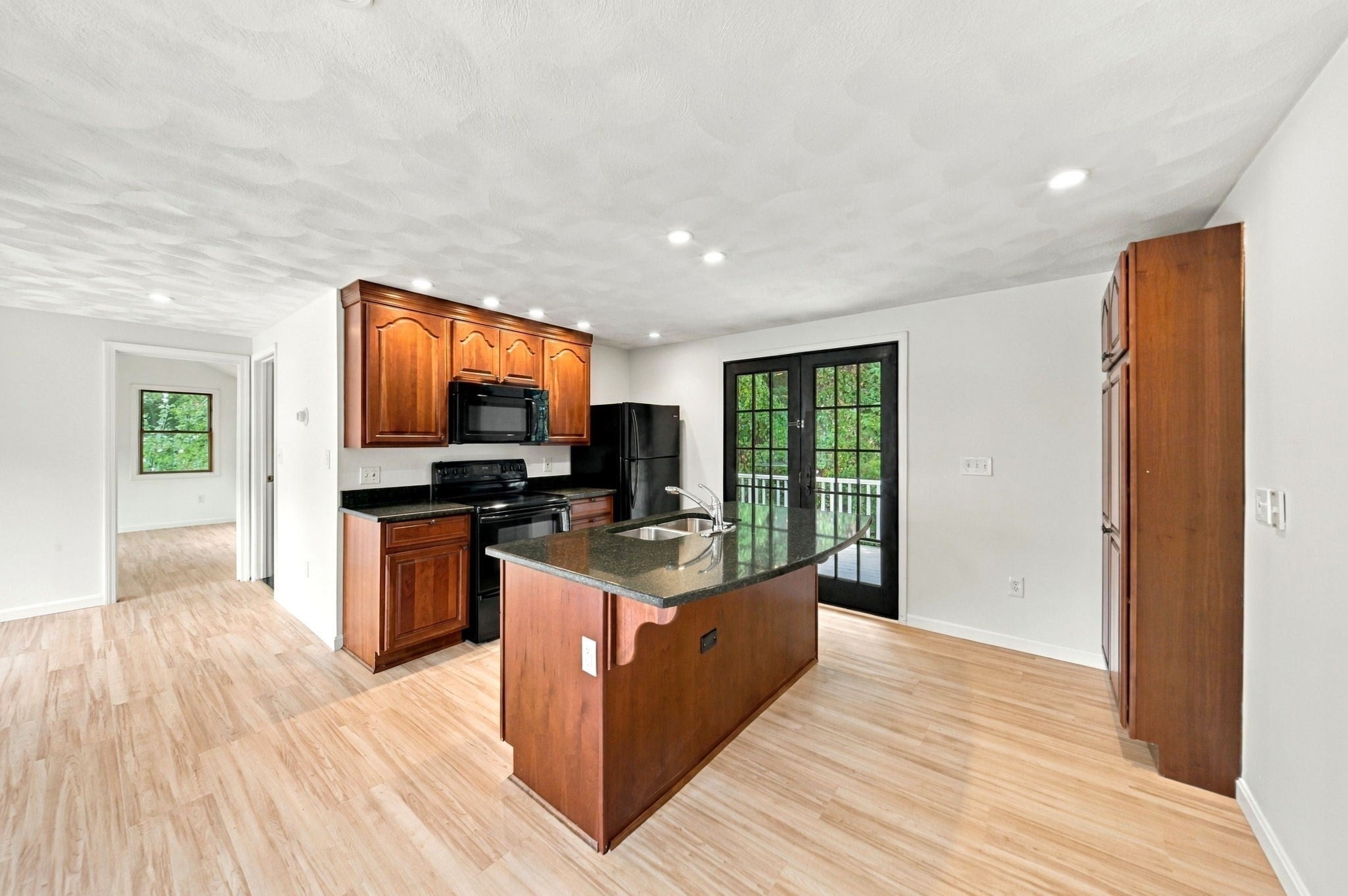 51 Queensland Rd, Billerica, MA, 51 Queensland Rd, Billerica, MA Photo #14