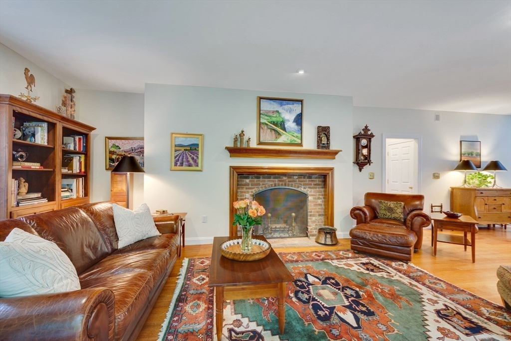 43 Old Concord Rd