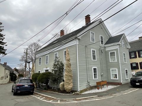 Photo of 1 Middle ST #3, Marblehead, MA 01945 (MLS # 73521475)