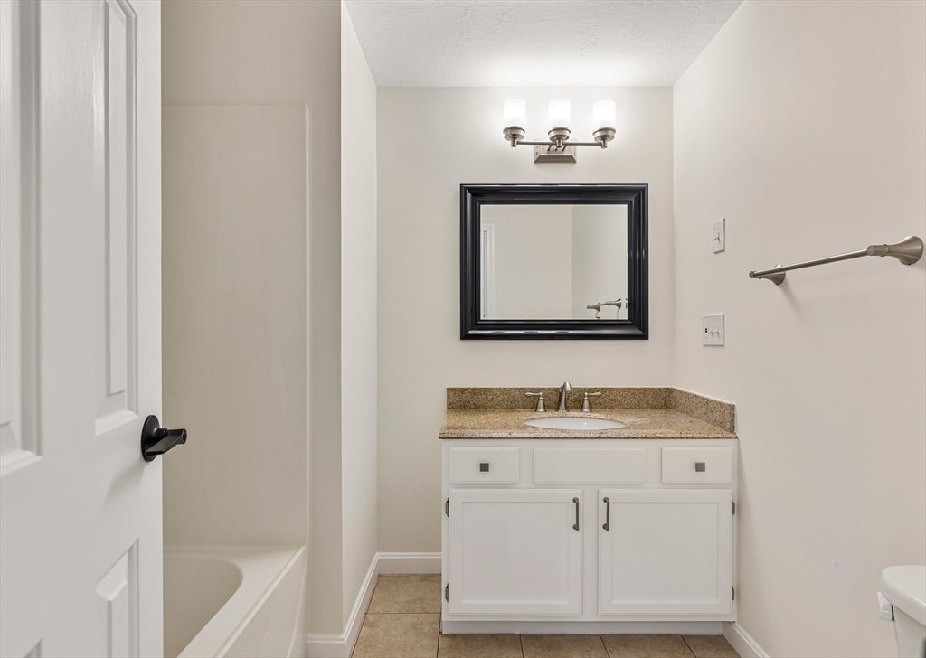 11 Rosewood Ln #11, Hopkinton, MA, 11 Rosewood Ln #11, Hopkinton, MA Photo #15