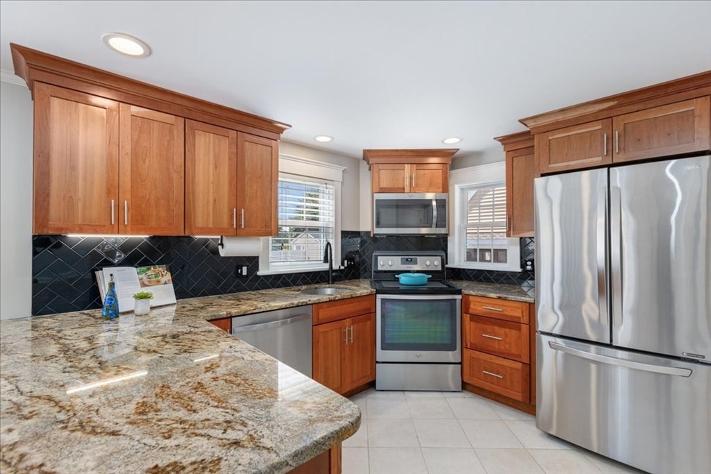 15 William Street, North Andover, MA, 15 William Street, North Andover, MA Photo #14