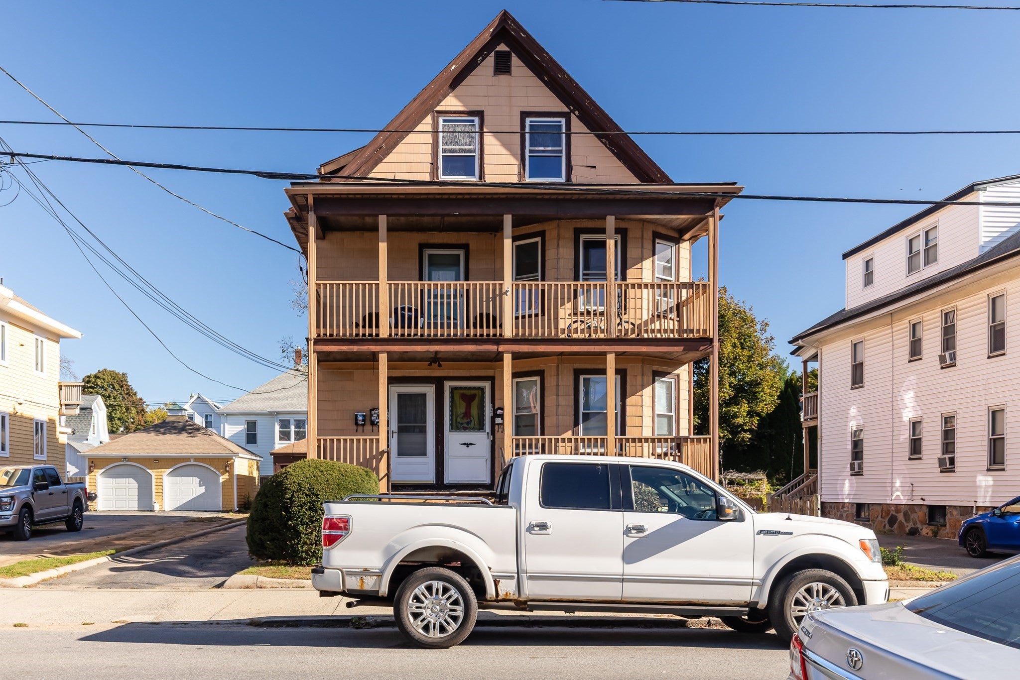 147-149 Tracy Ave