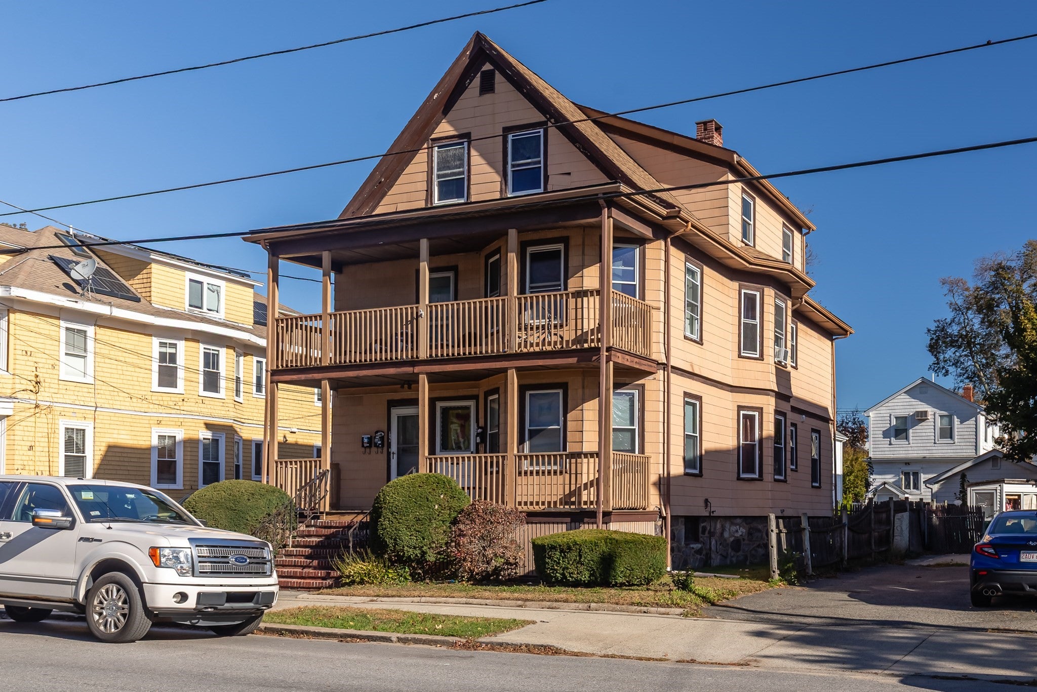 147-149 Tracy Ave