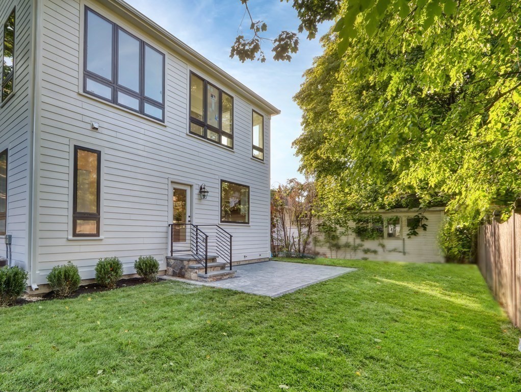 63 Charlemont