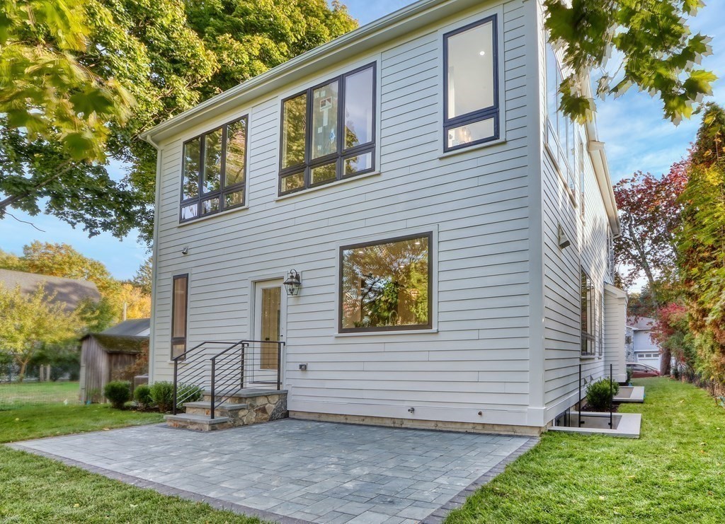 63 Charlemont