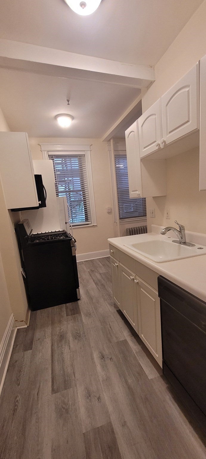 60 Queensberry St 2