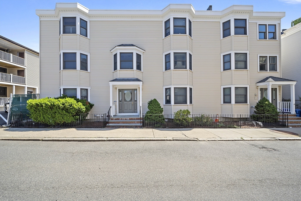 184 Athens St 3
