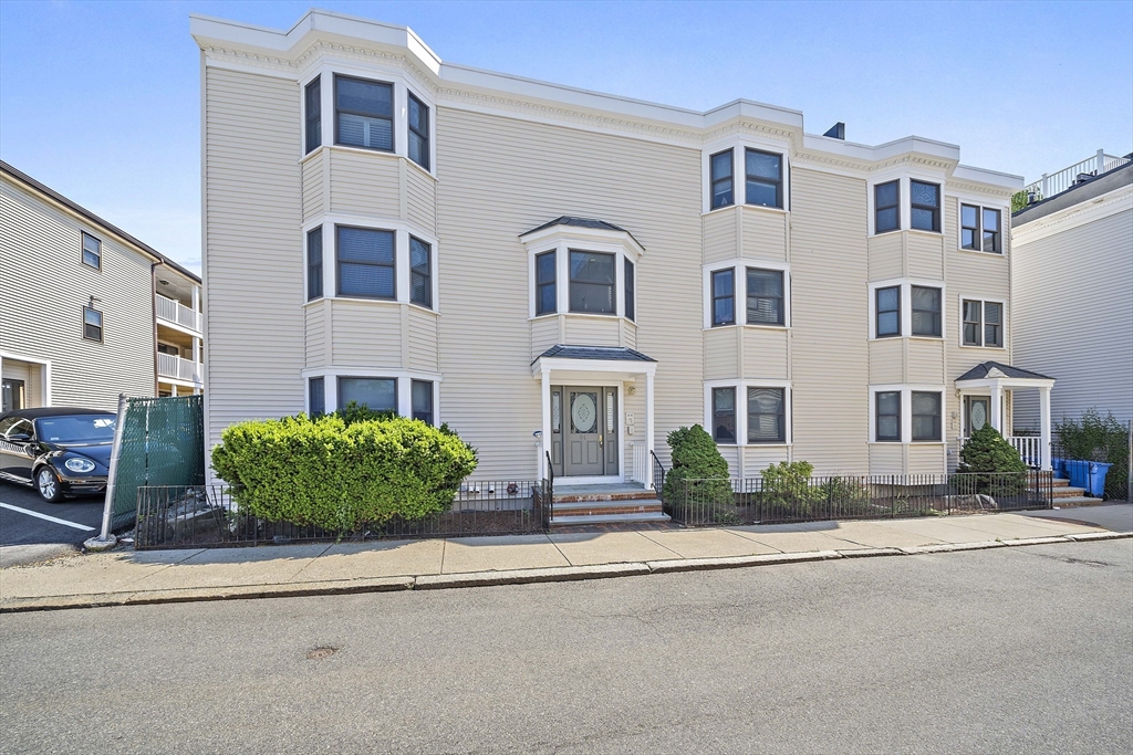 184 Athens St 3