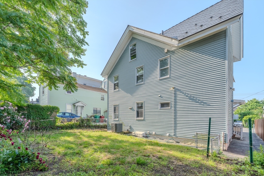 36 3rd St