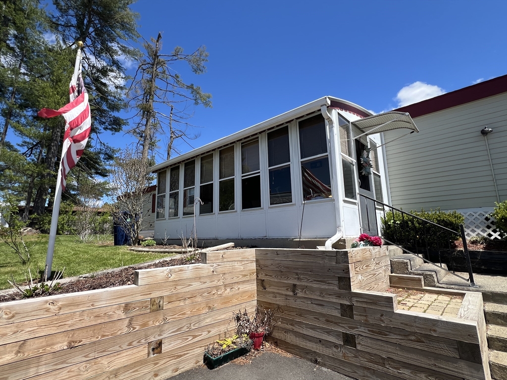 16 Fair Lane