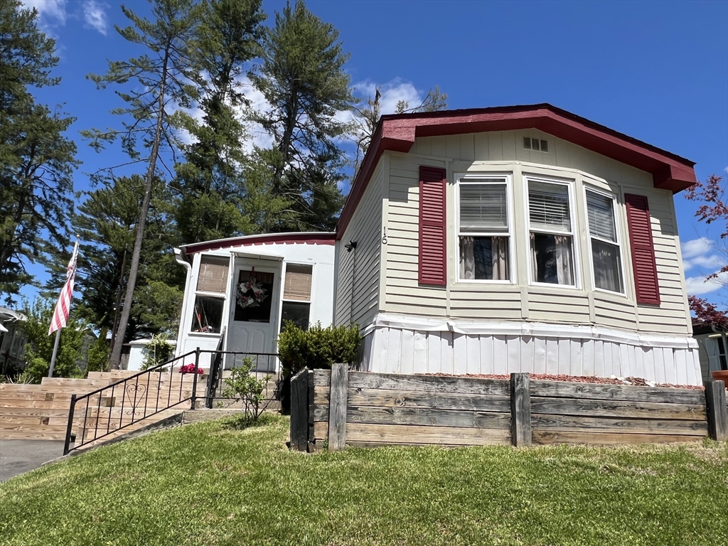 16 Fair Lane