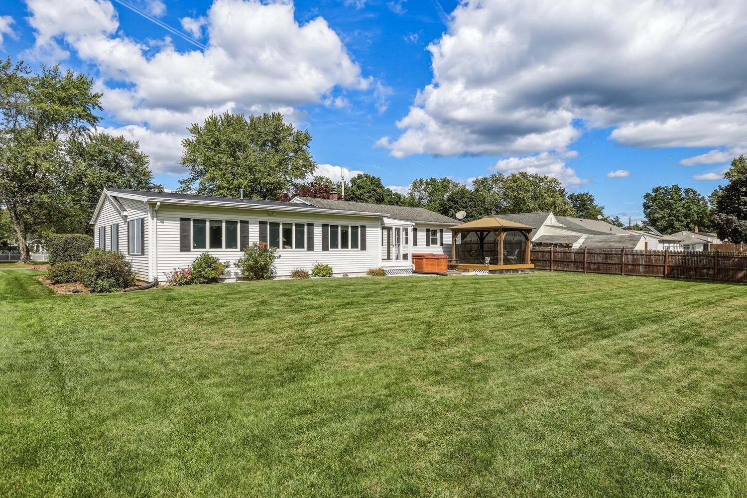 15 Somerset St, East Longmeadow, MA, 15 Somerset St, East Longmeadow, MA Photo #4
