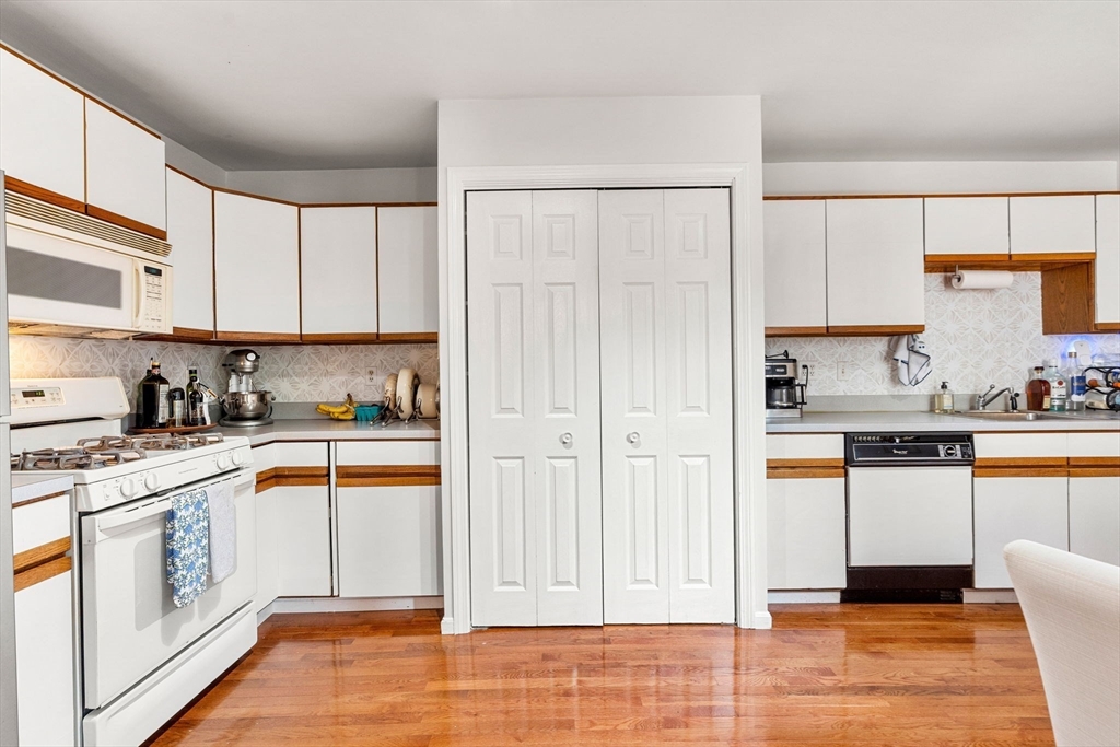 652 E 2nd St, Boston, MA Photo #10