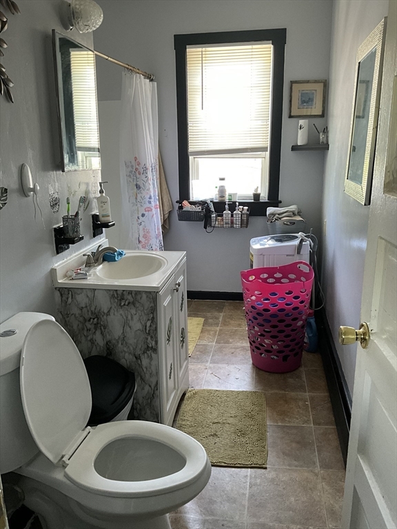 121 Charlton St, Southbridge, MA Photo #13