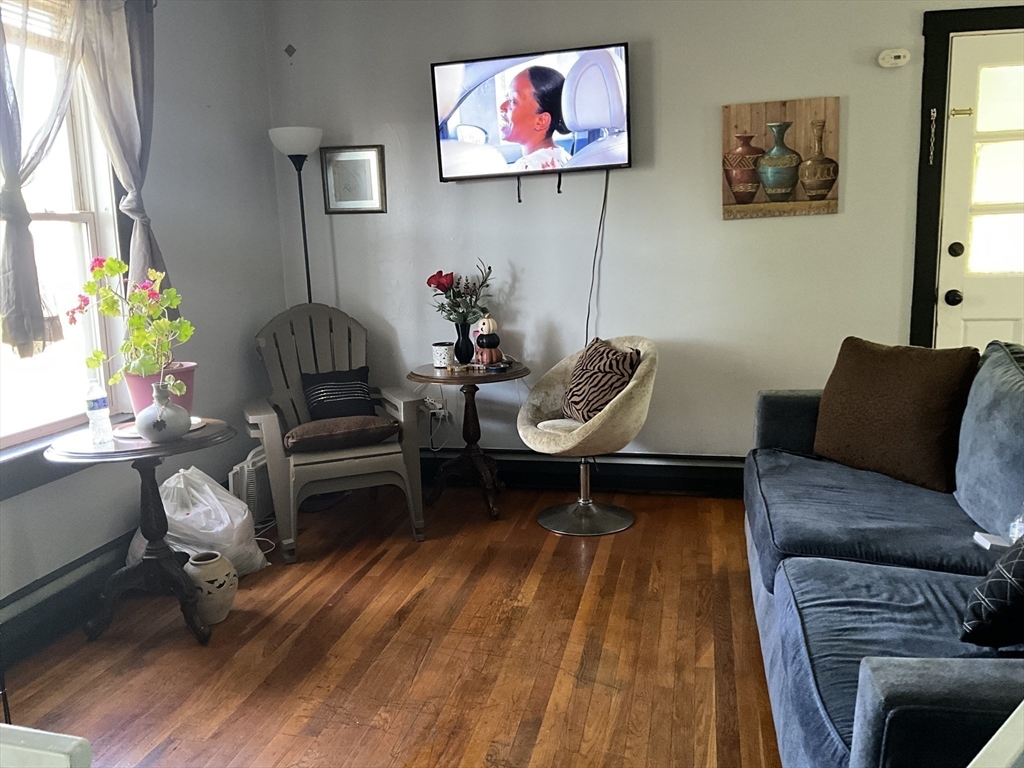 121 Charlton St, Southbridge, MA Photo #8