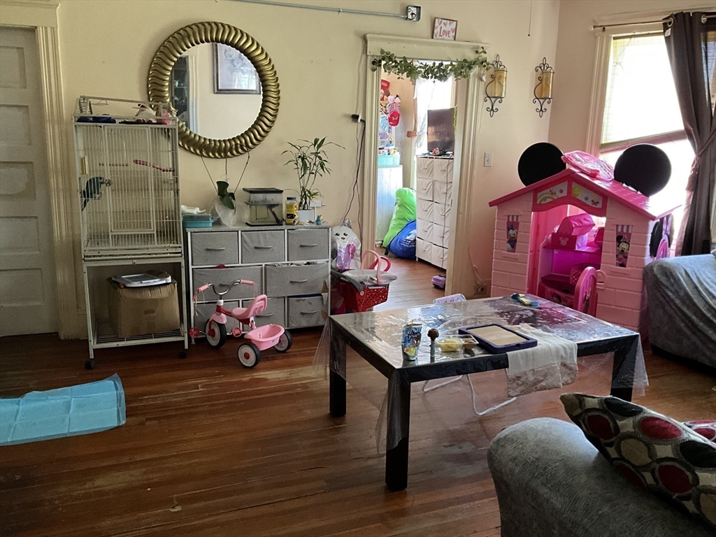 121 Charlton St, Southbridge, MA Photo #10
