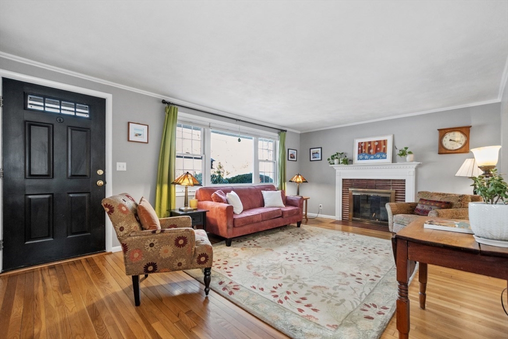 11 Magnolia Rd