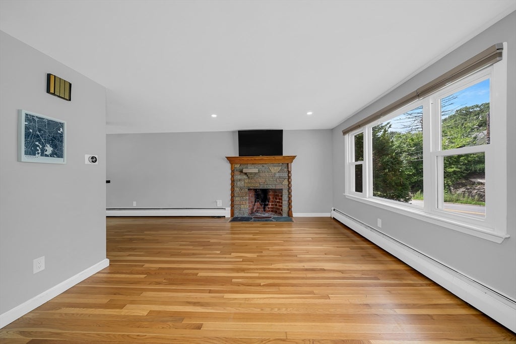 566 Main St, Stoneham, MA, 566 Main St, Stoneham, MA Photo #5