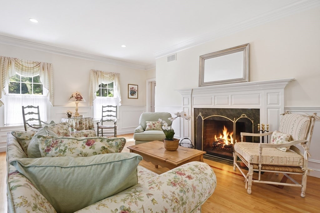 12 Boxwood Lane LN, Lexington, MA Photo #5